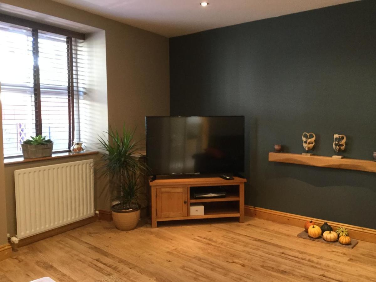 6 Beili Priory Apartment Abergavenny Ngoại thất bức ảnh