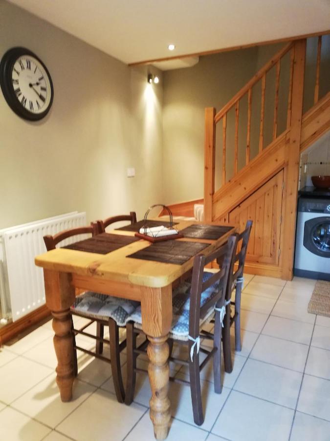 6 Beili Priory Apartment Abergavenny Ngoại thất bức ảnh