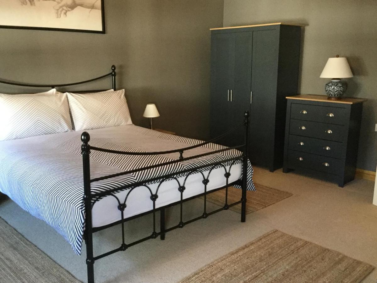 6 Beili Priory Apartment Abergavenny Ngoại thất bức ảnh